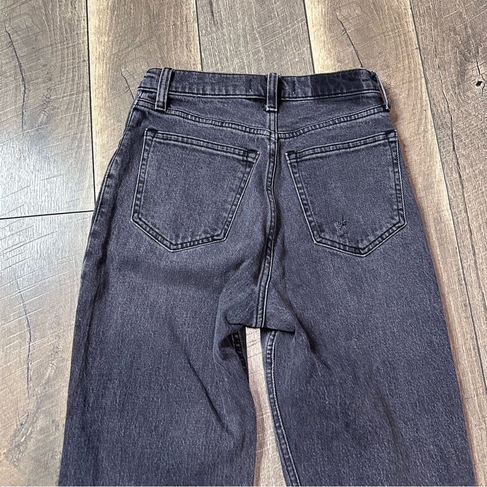 Abercrombie & Fitch 90’s Hi Rise Relaxed Jeans