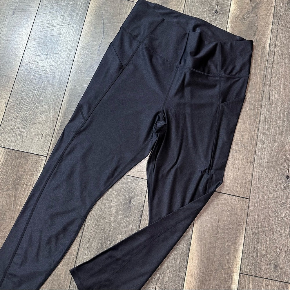 Fabletics Black Sleek Leggings (with pockets)
