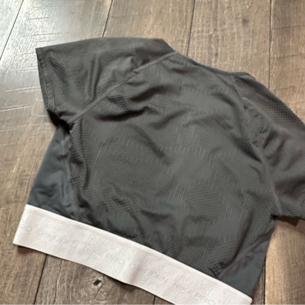Nike Crop Tee