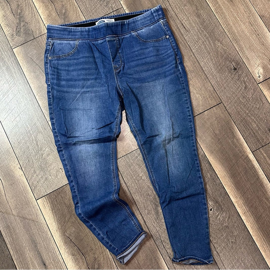 Old Navy Mid Rise Super Skinny Jeggings