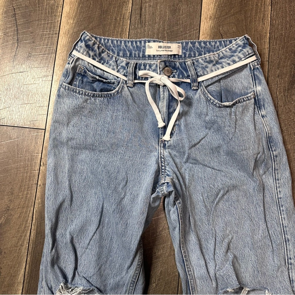 Hollister Curvy Mid Rise Baggy Jeans