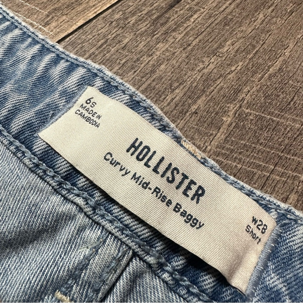 Hollister Curvy Mid Rise Baggy Jeans