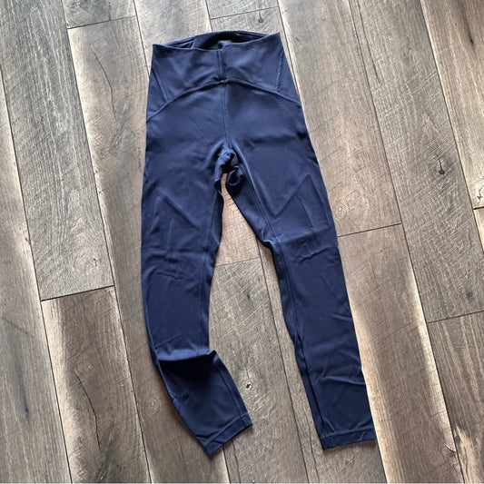 Lululemon Instill High-Rise Tight 25"
True Navy