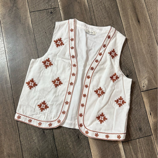 Sadie & Sage Westerly Embroidered Open Vest