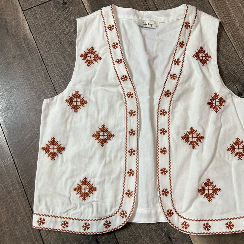 Sadie & Sage Westerly Embroidered Open Vest