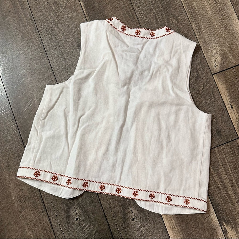 Sadie & Sage Westerly Embroidered Open Vest
