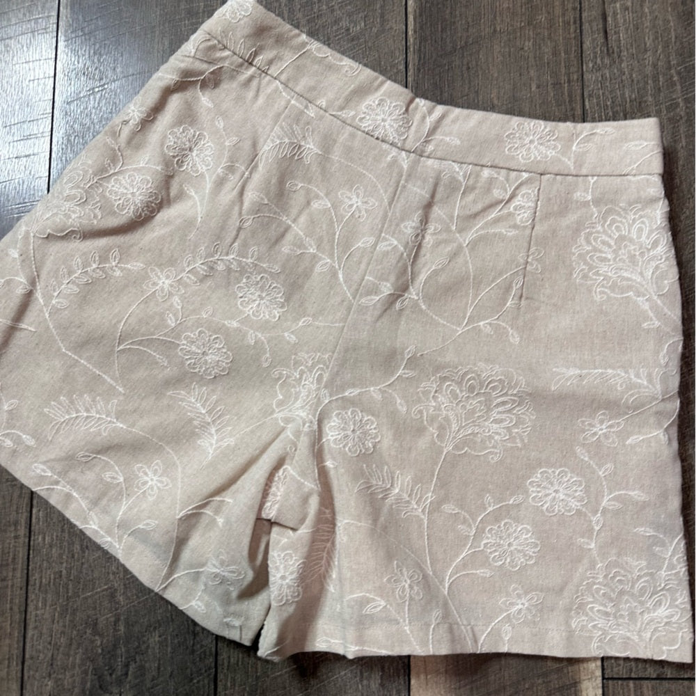 Miou Mouse Floral Embroidered Shorts