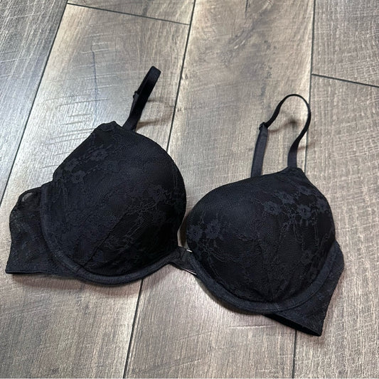 Victoria’s Secret Lace Push Up Bra