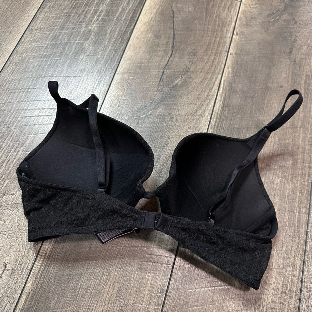 Victoria’s Secret Lace Push Up Bra