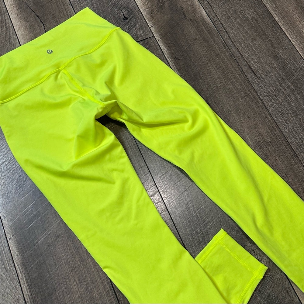 Lululemon Wunder Under High-Rise Tight 25"
Highlight Yellow