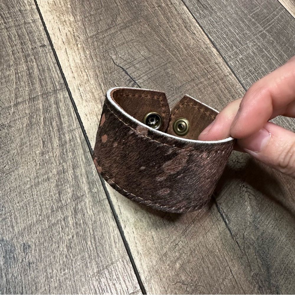 Real Cowhide Cuff / Acid Barbed Rose Gold