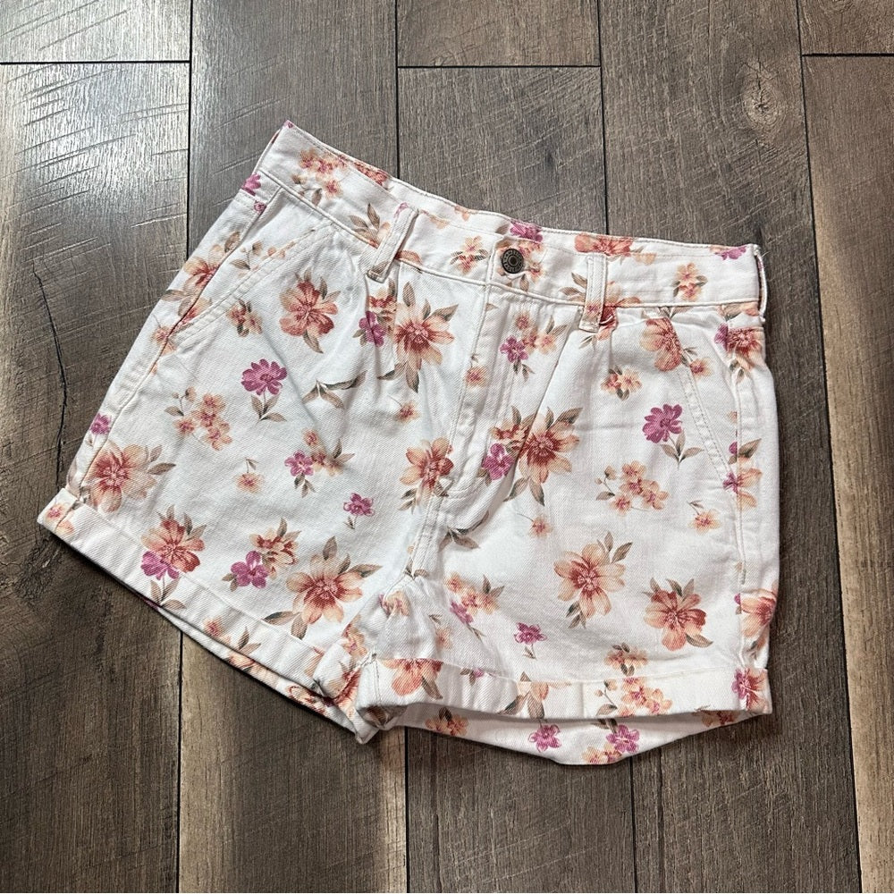 American Eagle Floral Mom Shorts