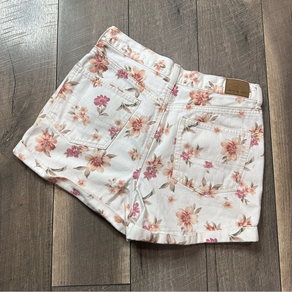 American Eagle Floral Mom Shorts