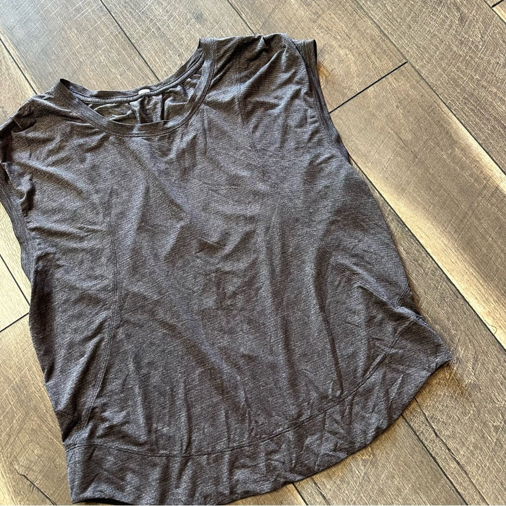 Lululemon Gait Keeper Short Sleeve
Heathered Black