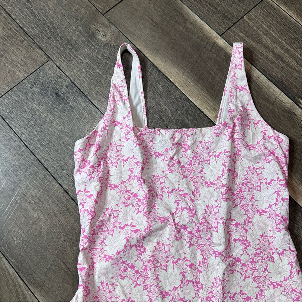 Vineyard Vines Floral One Piece Swimsuit
