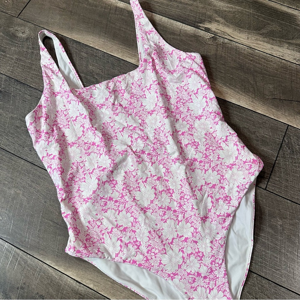 Vineyard Vines Floral One Piece Swimsuit