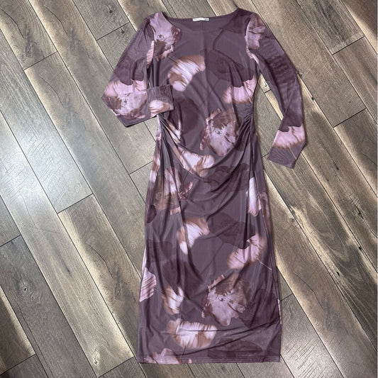 Black Tape Mauve Floral Mesh Maxi Dress