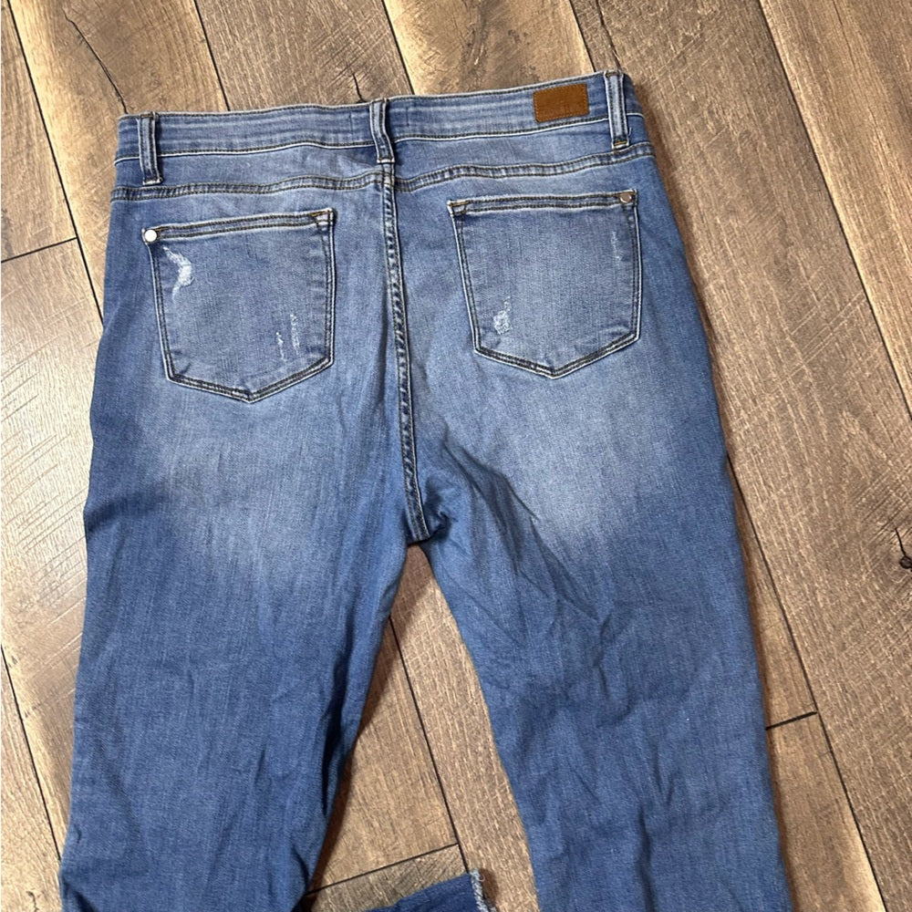 Judy Blue Straight Fit Jeans