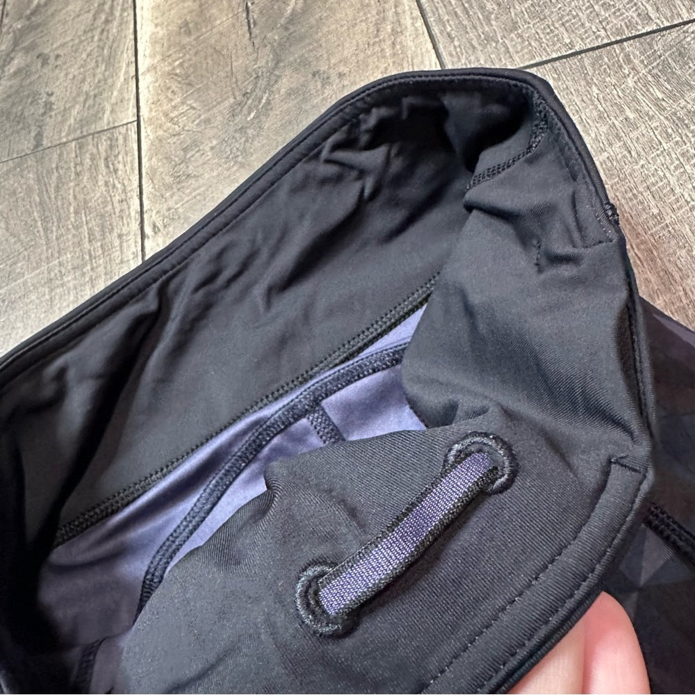 Lululemon Speed Tight II
Stained Glass Love Nightfall Black