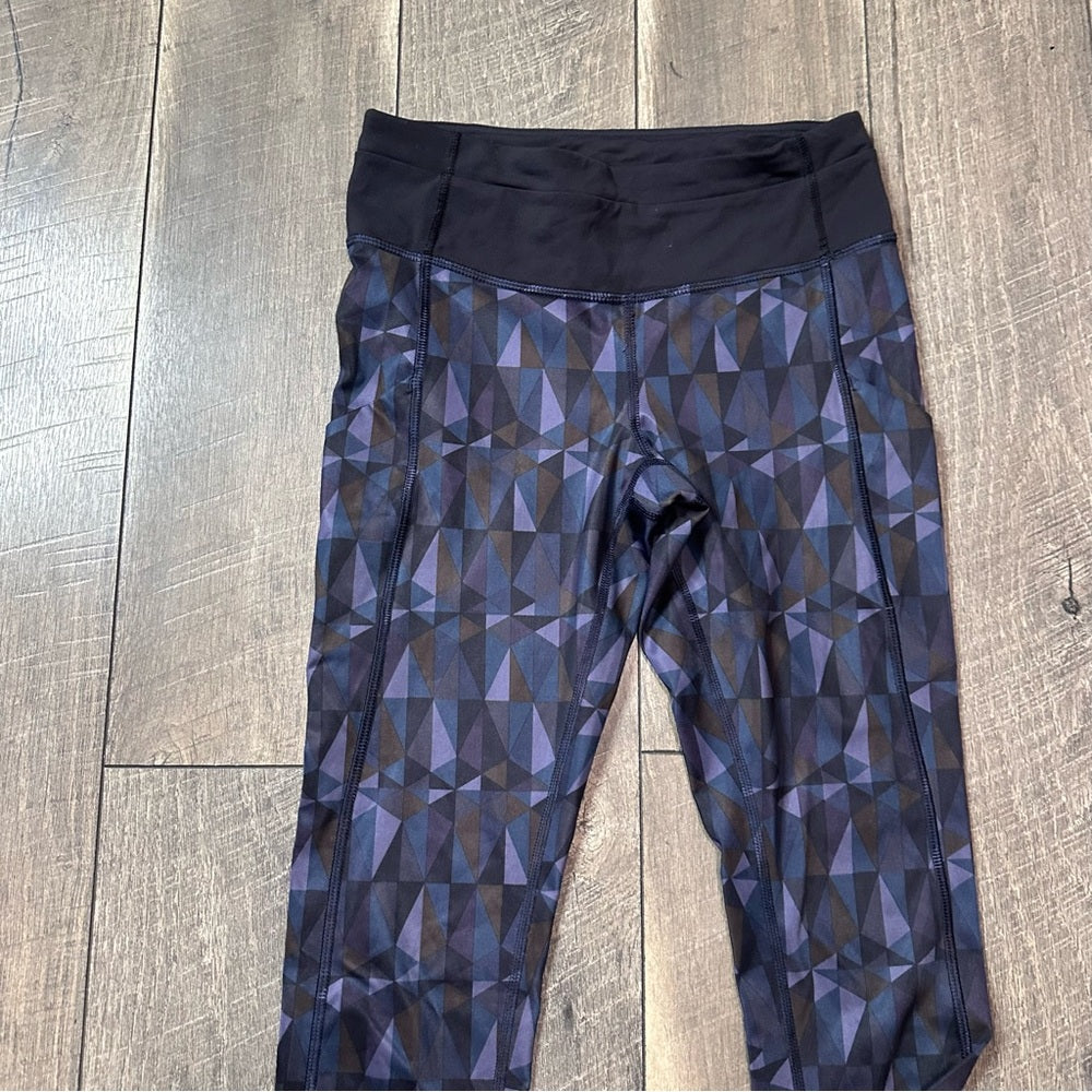 Lululemon Speed Tight II
Stained Glass Love Nightfall Black