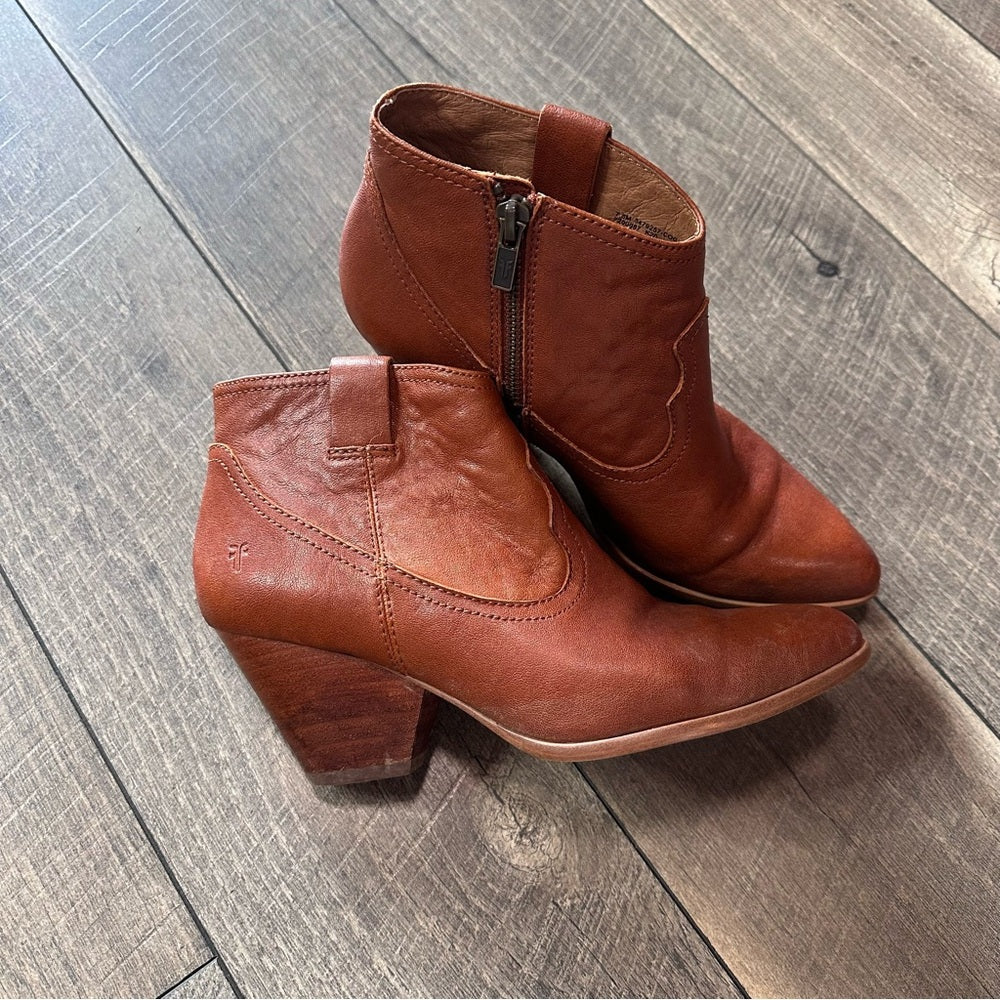 Frye Reina Booties