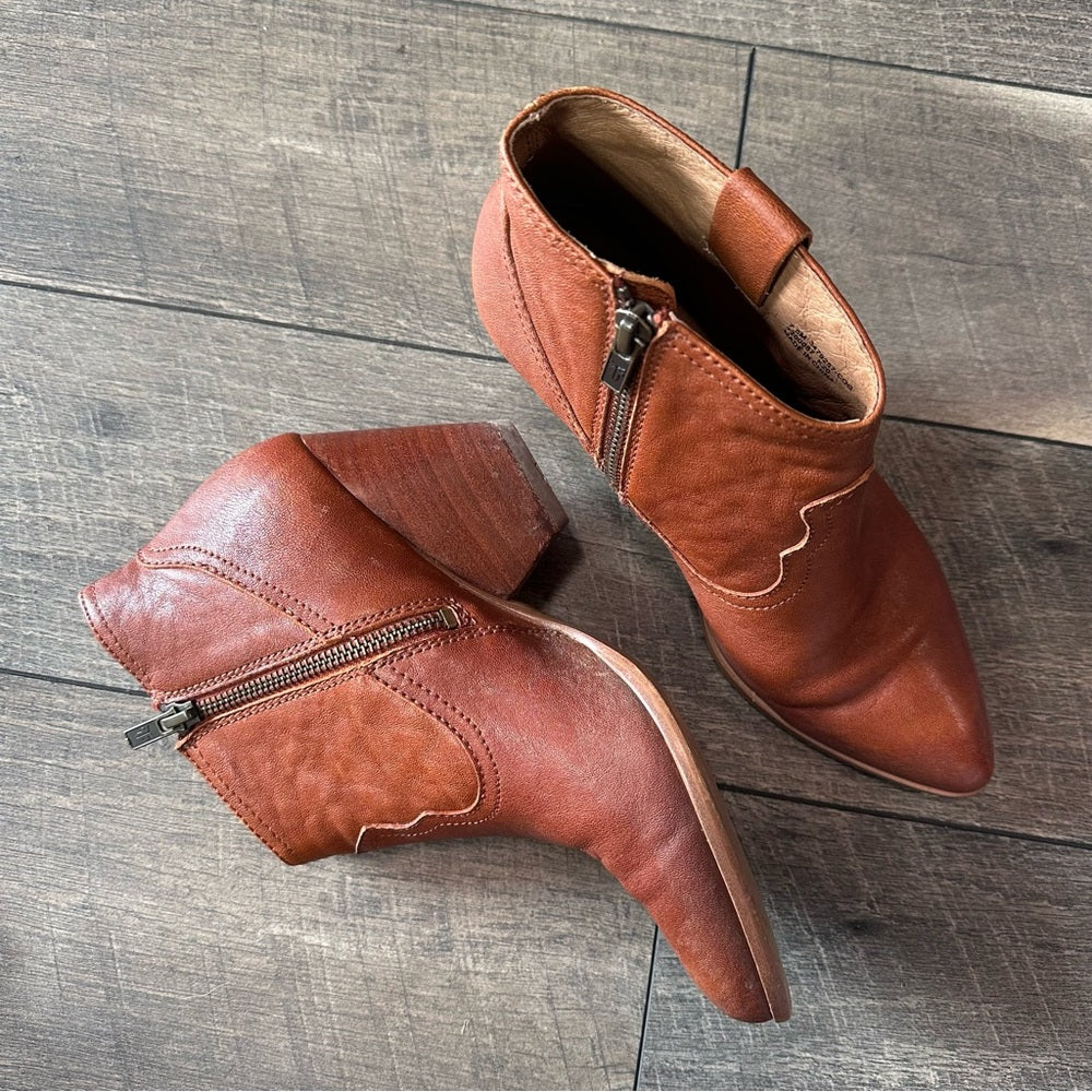 Frye Reina Booties