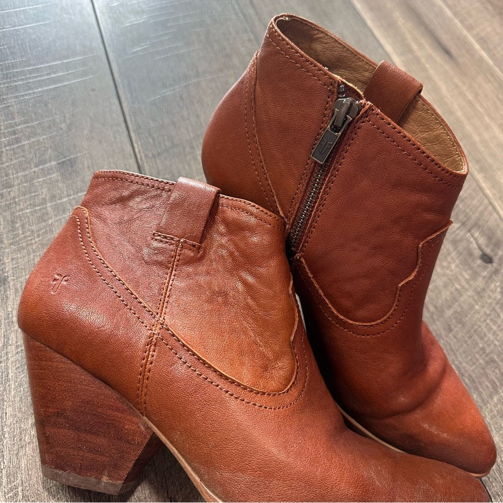 Frye Reina Booties