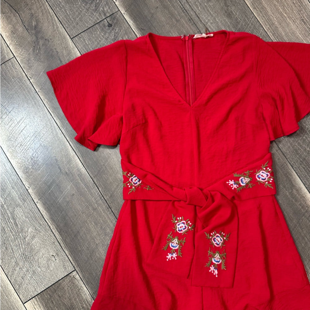Entro Flutter Sleeve V Neck Romper