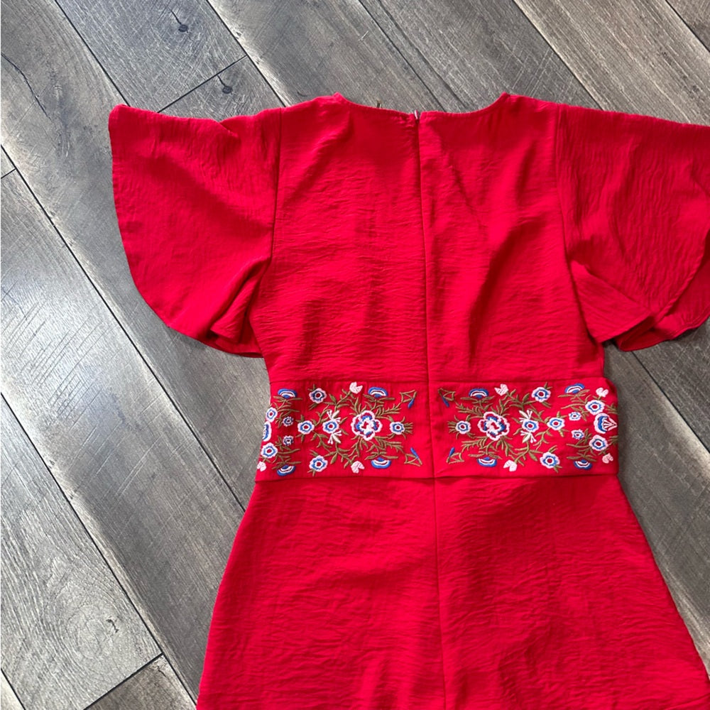 Entro Flutter Sleeve V Neck Romper