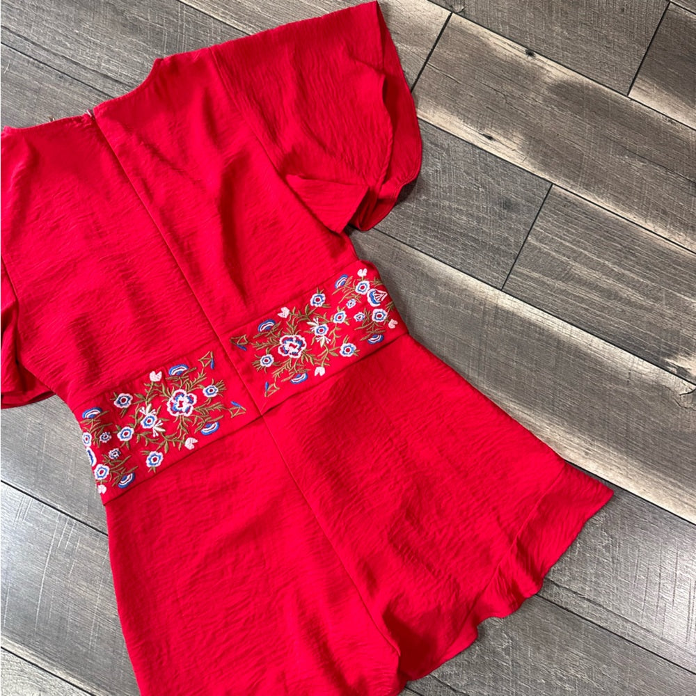 Entro Flutter Sleeve V Neck Romper