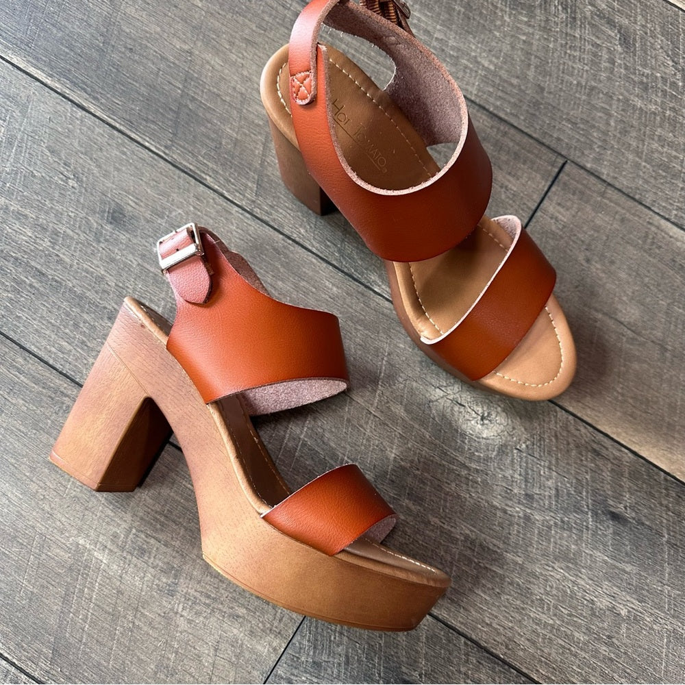Hot Tomato Wooden Platform Heel Sandals