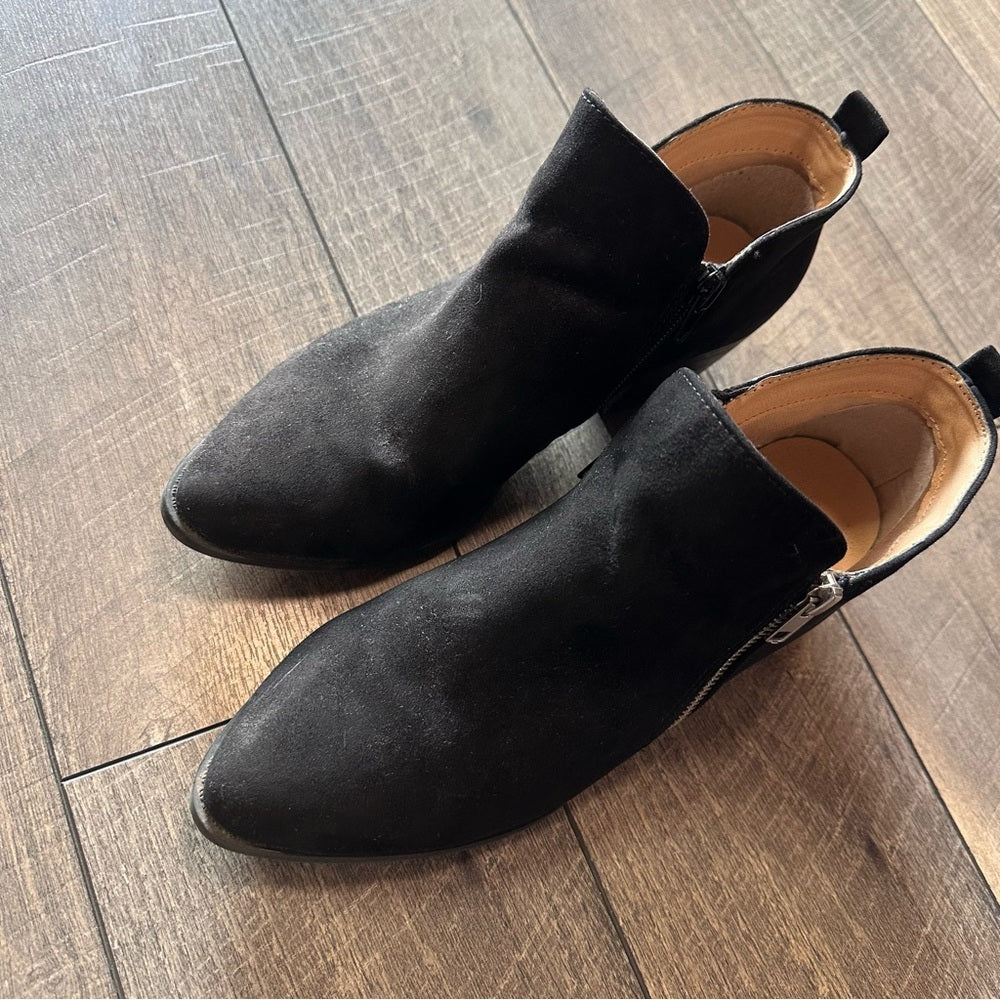 American Eagle Black Ankle Booties