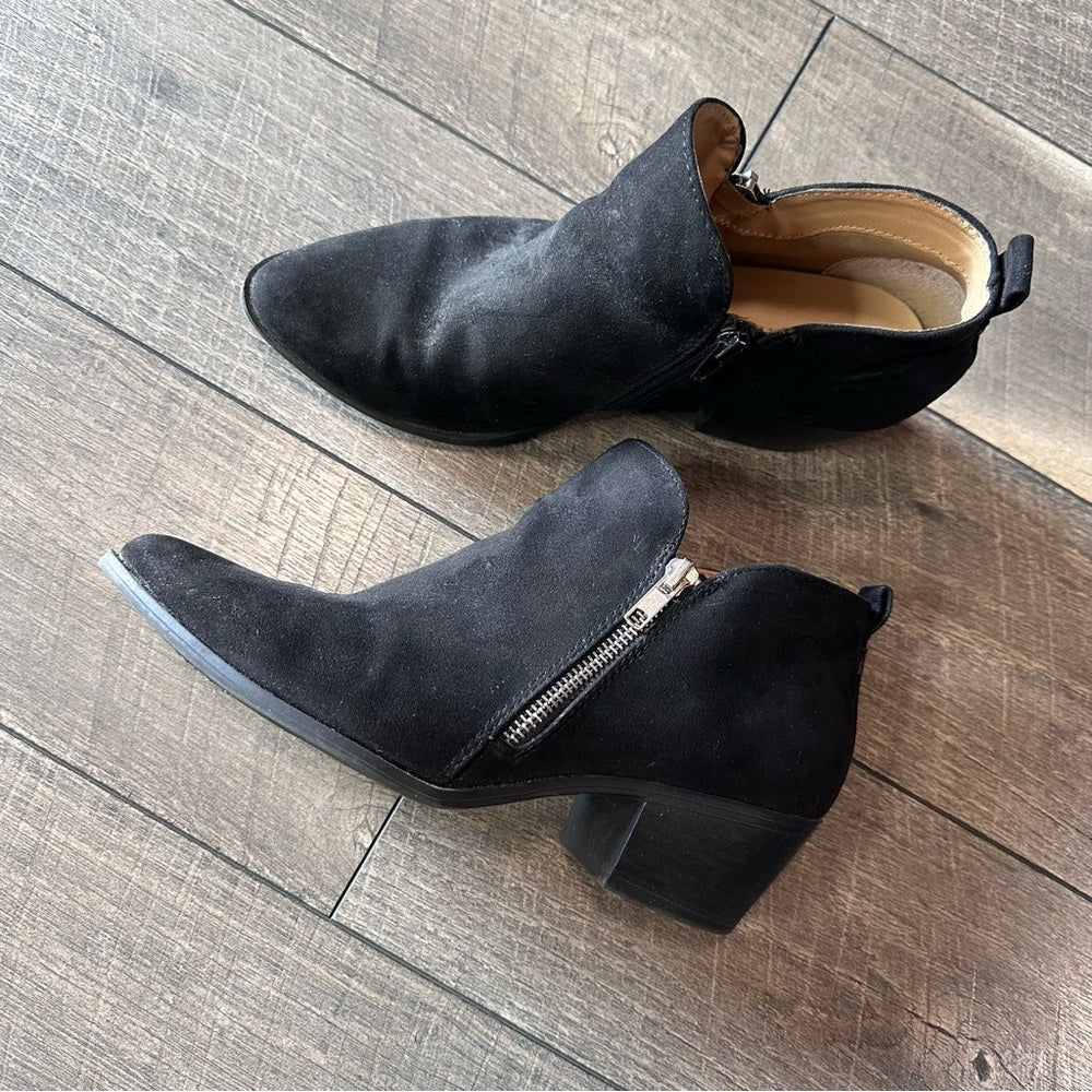 American Eagle Black Ankle Booties