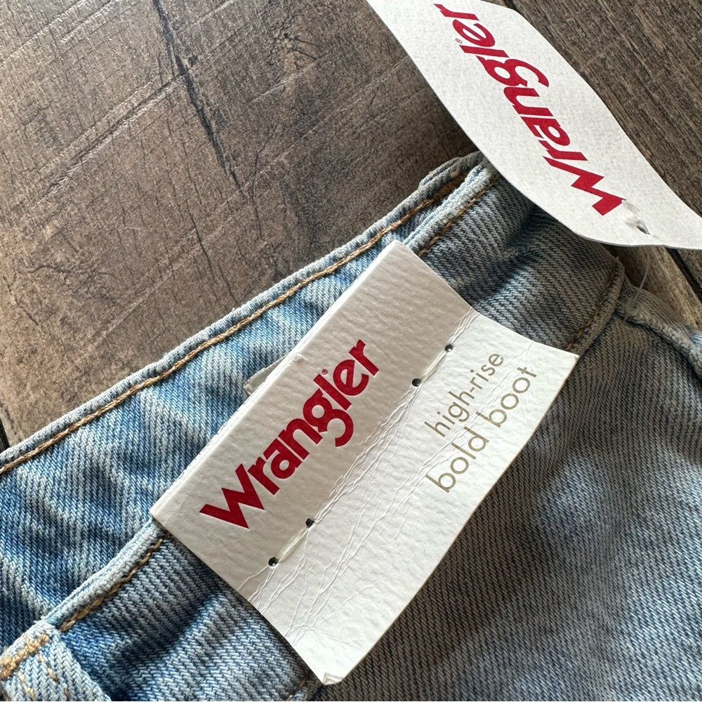 Wrangler Hi Rise Bold Boot Jeans