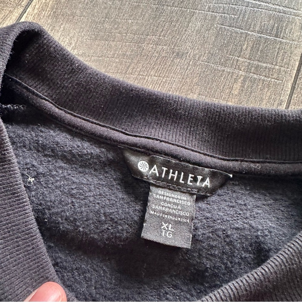 Athleta Black Crop Crewneck