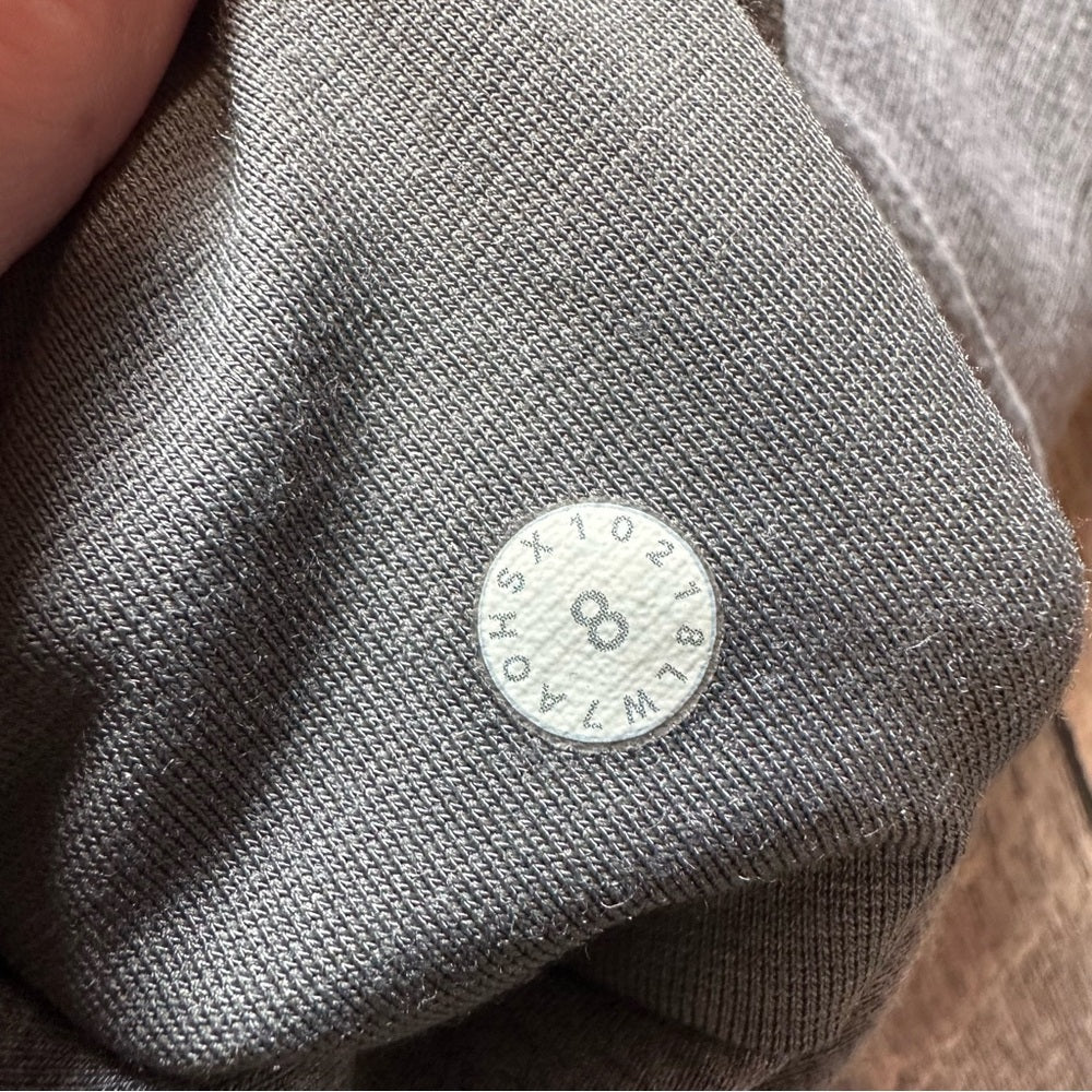 Lululemon Every Moment Short *3.5"
Heathered Mod Medium Grey / Slate
