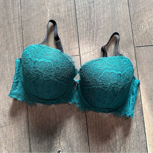 Victoria’s Secret Lace Lined Demi Bra