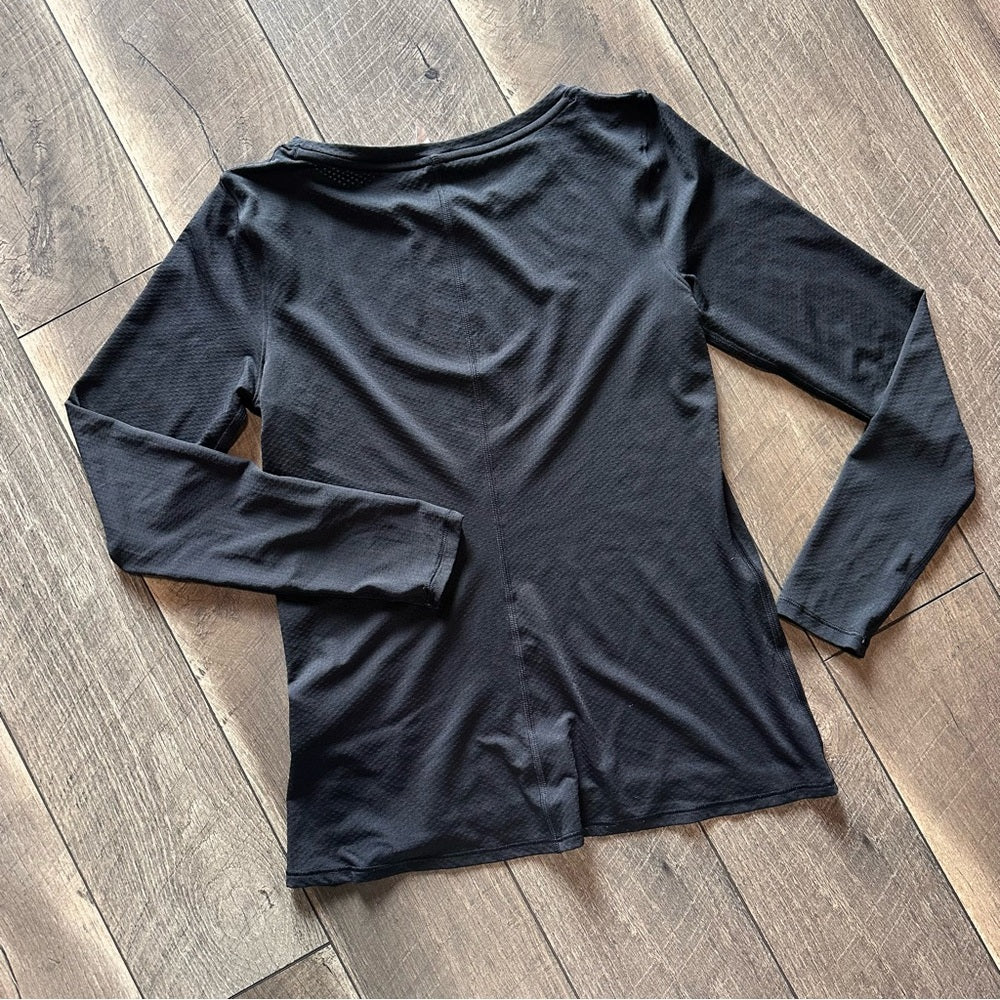 Under Armour Black Lightweight Long Sleeve