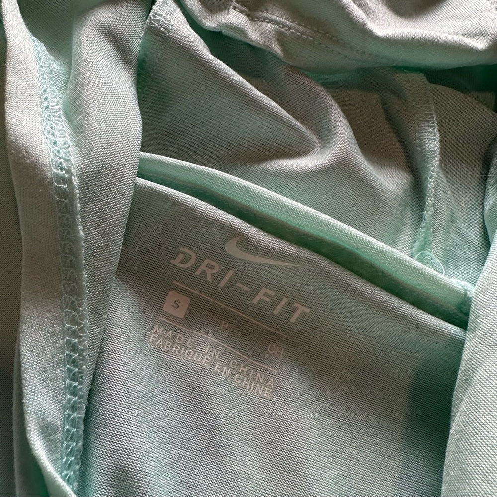 Nike Dri-Fit Lightweight Hoodie