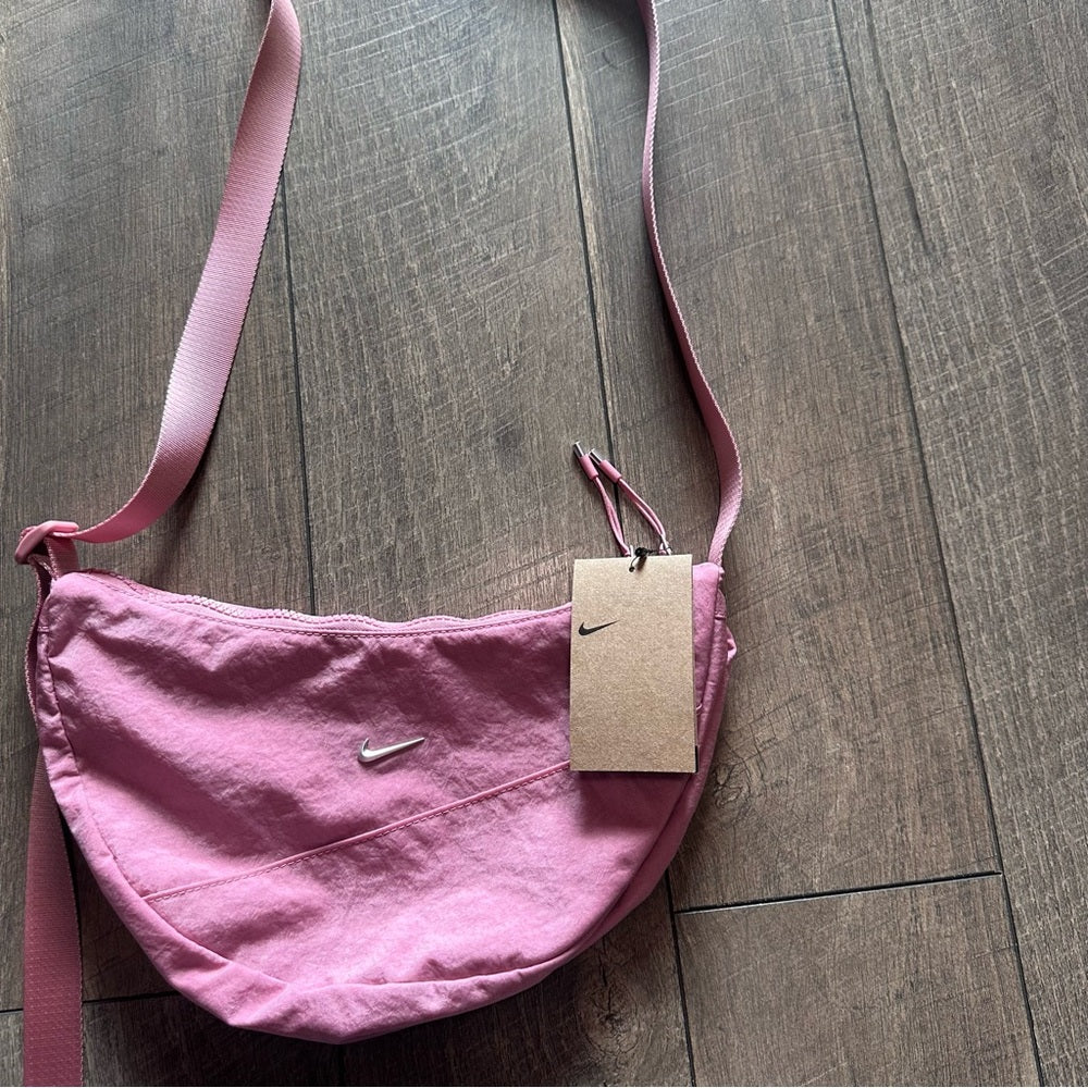 Nike Aura Crescent Crossbody Bag