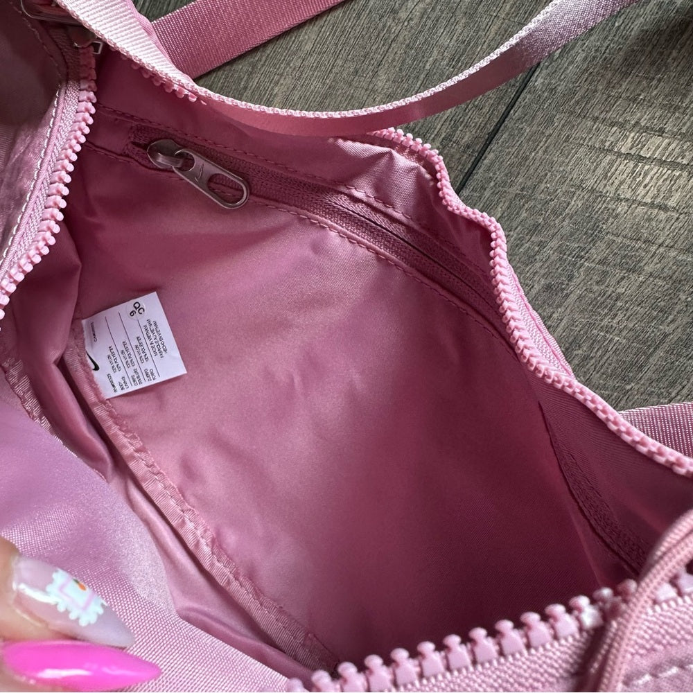 Nike Aura Crescent Crossbody Bag