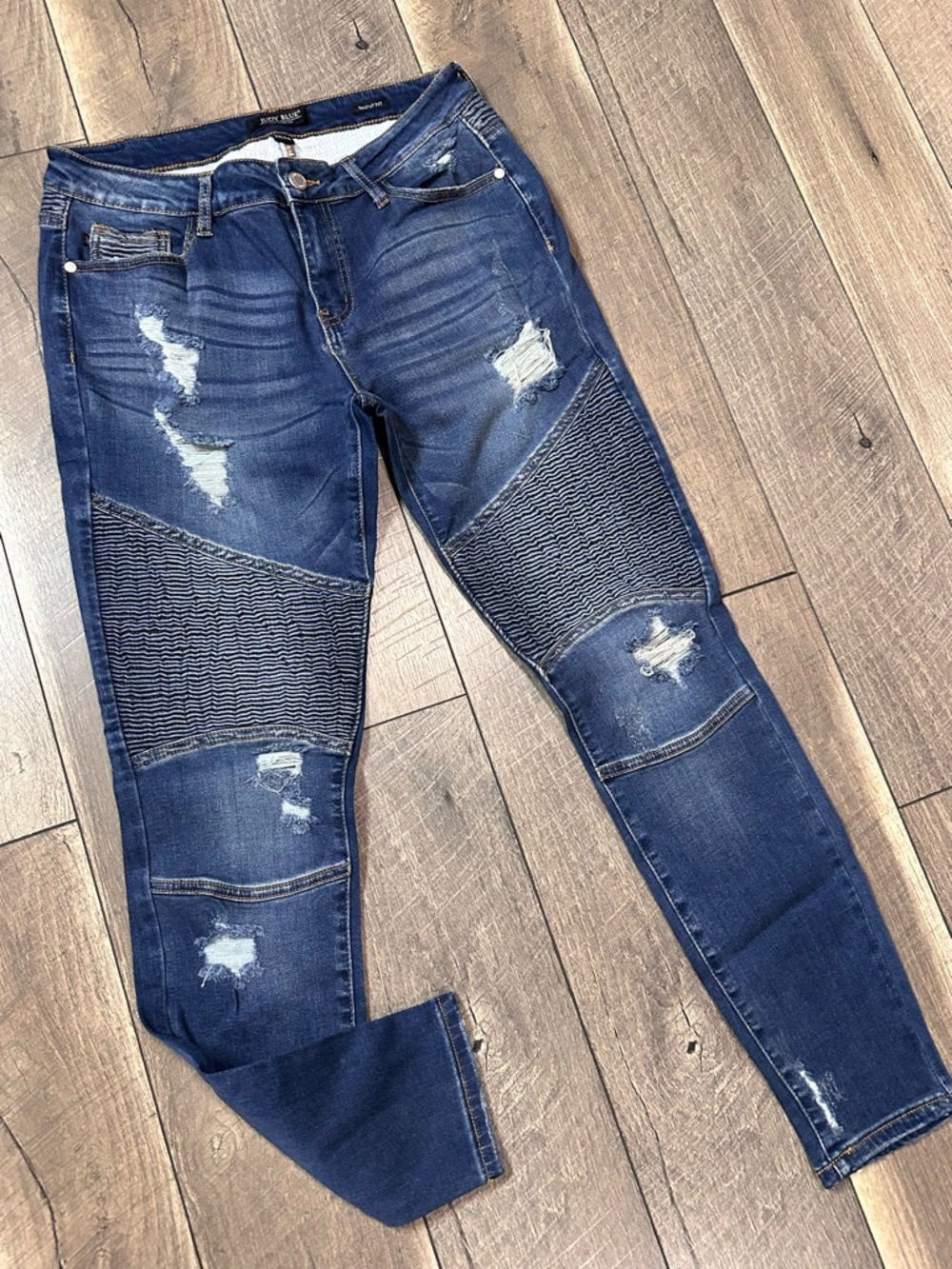 Judy Blue Skinny Fit Jeans
