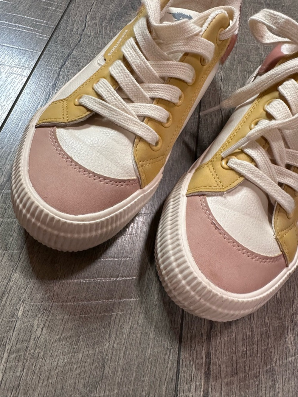 Rocket Dog Cheery Natural Sneakers