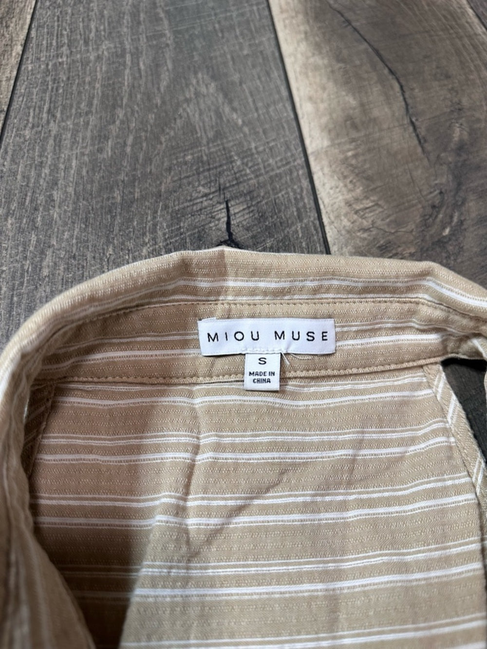 Miou Muse Collared Sleeveless Midi Dress