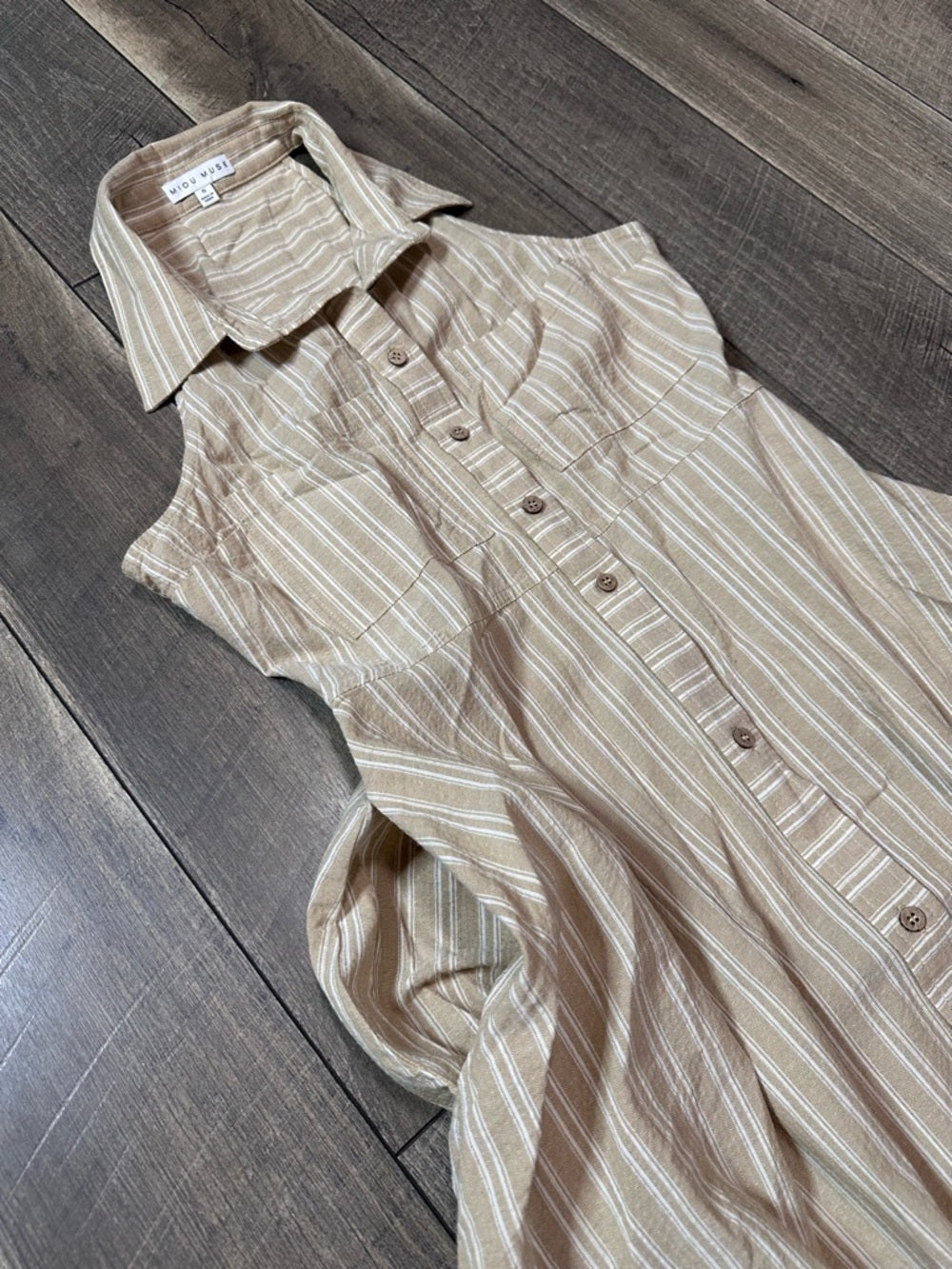 Miou Muse Collared Sleeveless Midi Dress