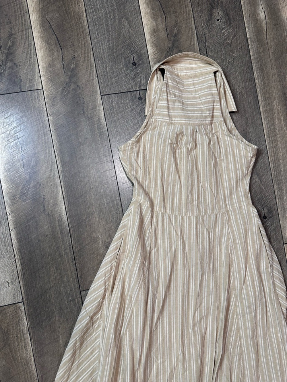 Miou Muse Collared Sleeveless Midi Dress