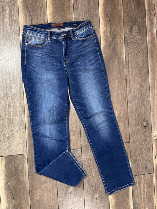 Judy Blue High Rise Straight Fit Jeans