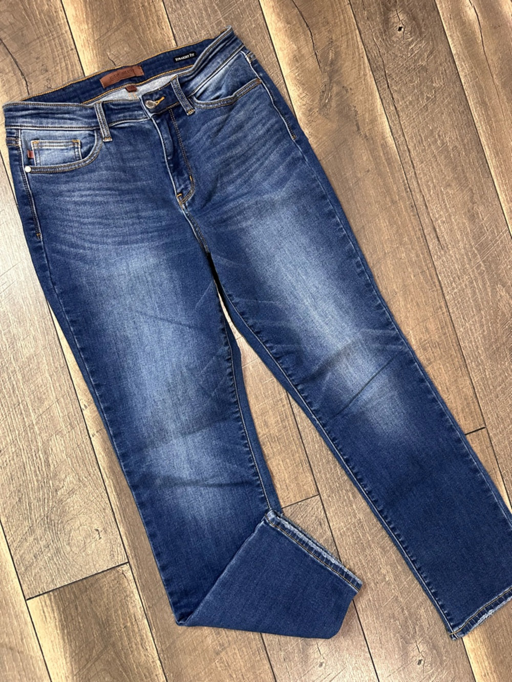 Judy Blue High Rise Straight Fit Jeans