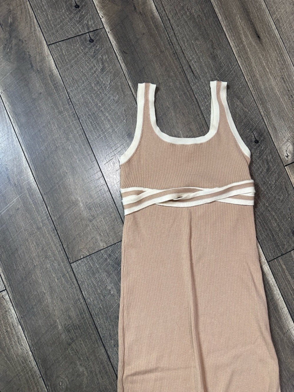Lelis Ribbed Midi Dress
