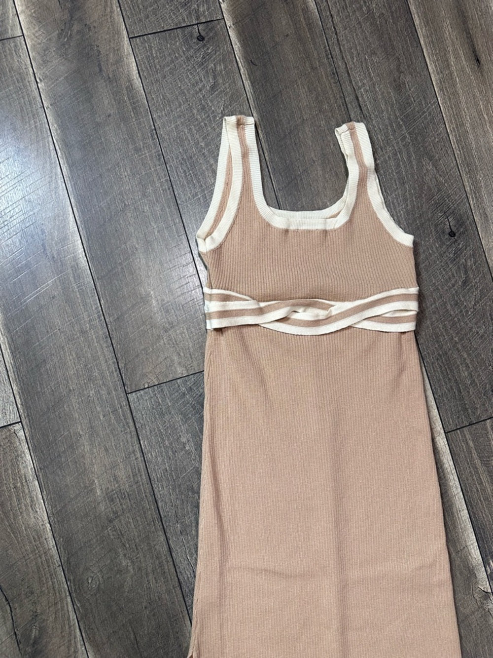 Lelis Ribbed Midi Dress